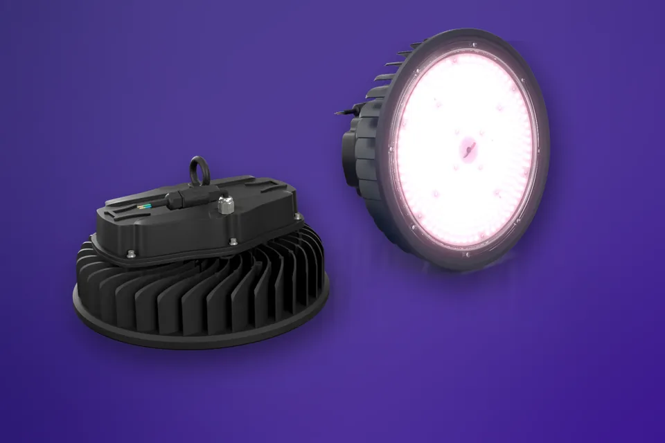 Фитосветильник ECOLED-BIO F-RING в рабочем режиме со светящейся оптикой